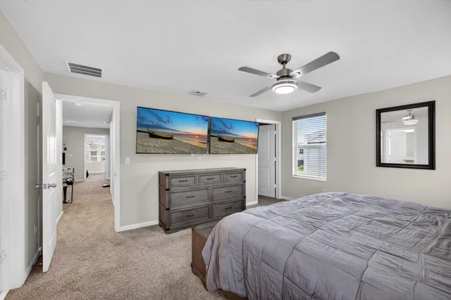 Residence photo 26