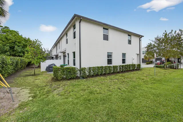 Residence photo 40