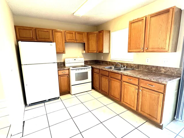 Unit 3365 photo 3
