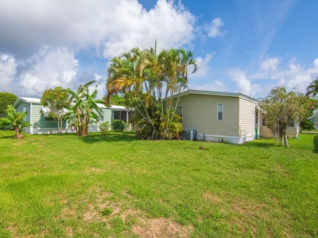 Residence photo 33