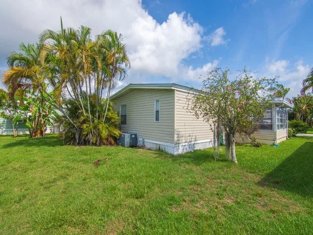 Residence photo 34