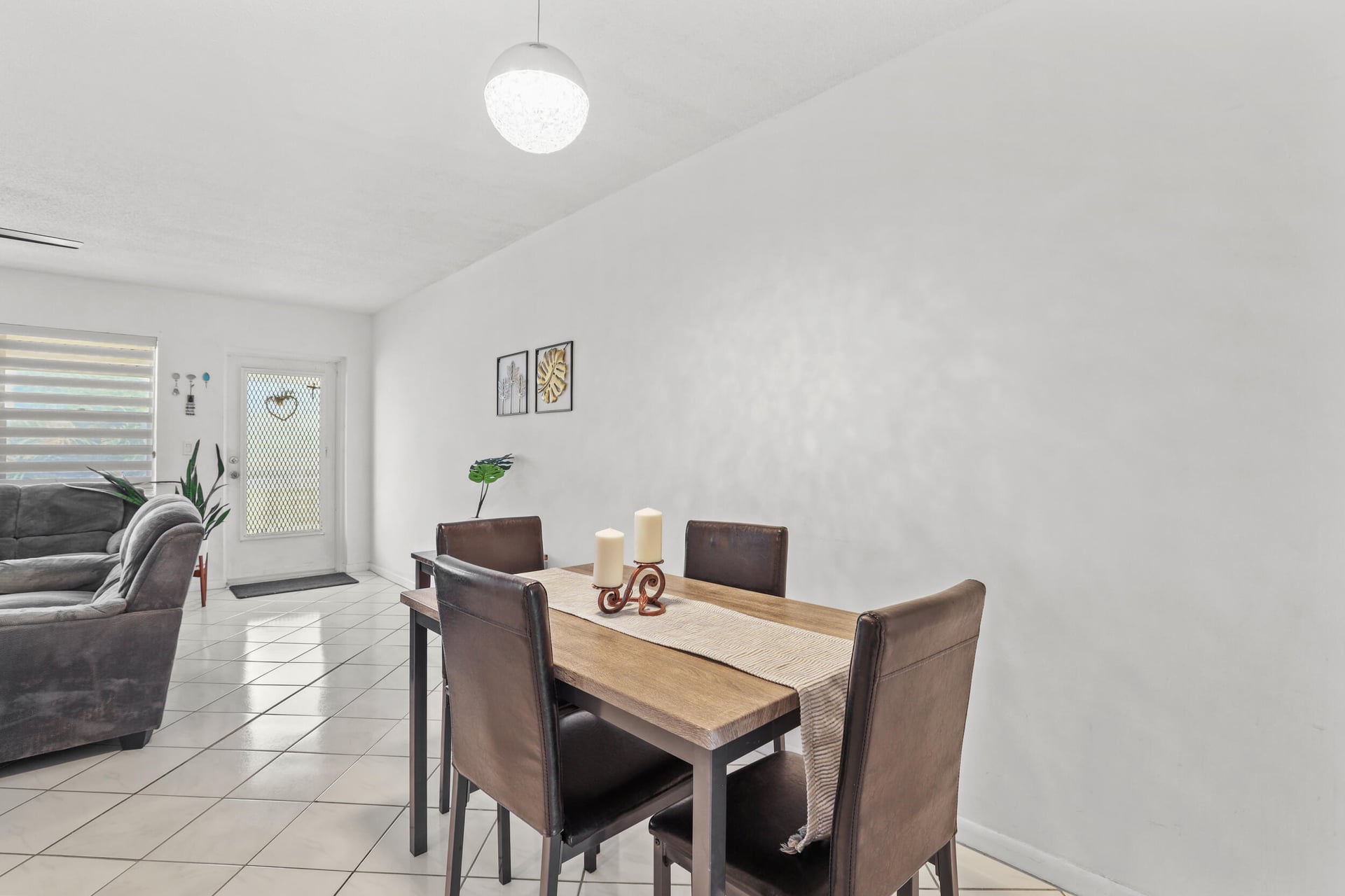  Residence photo 5