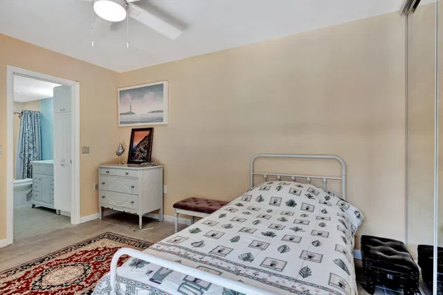  Residence photo 8