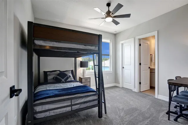 Residence photo 52