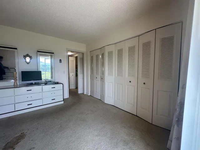 Residence photo 8