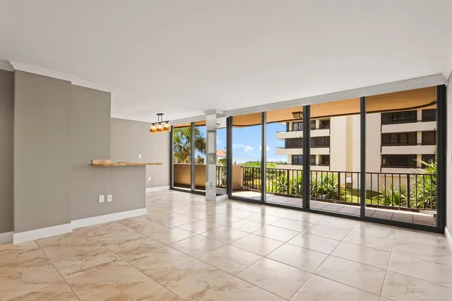 Singer Island Unit 1-203 photo 9