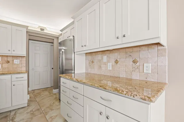 Singer Island Unit 1-203 photo 11