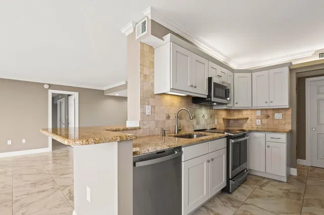 Singer Island Unit 1-203 photo 12