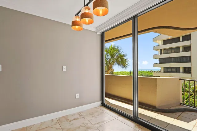 Singer Island Unit 1-203 photo 15