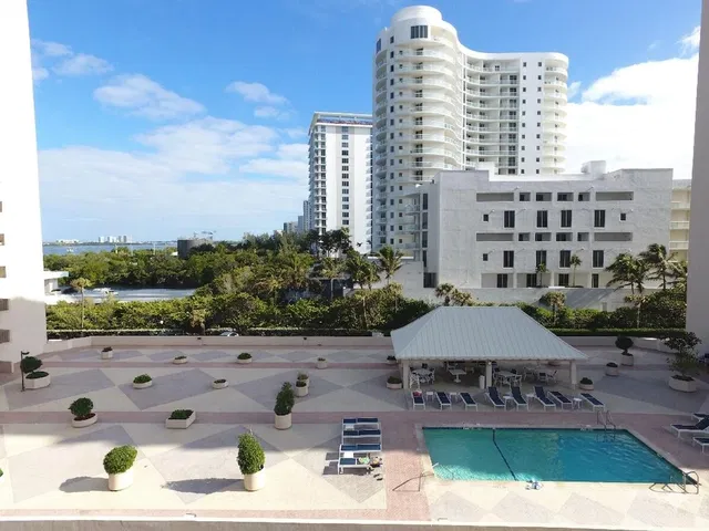 Singer Island Unit 1-203 photo 32