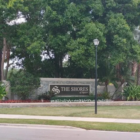 Residence photo 3
