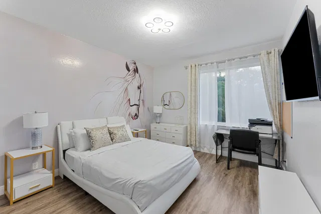 Residence photo 38