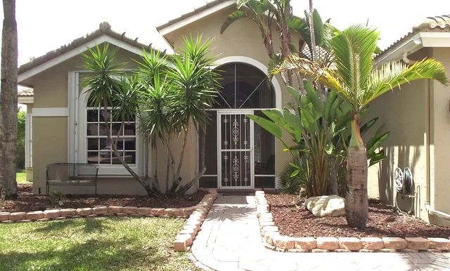  Residence photo 4