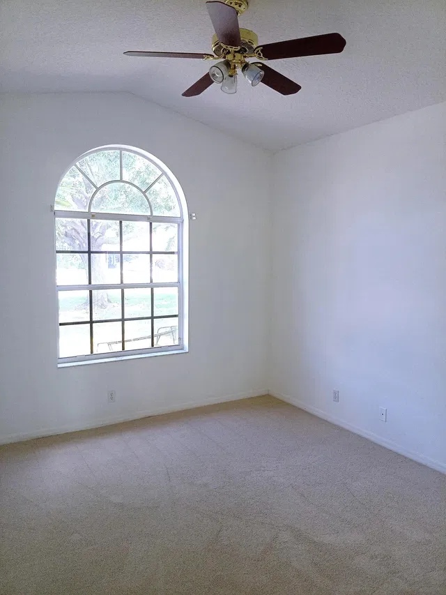  Residence photo 19
