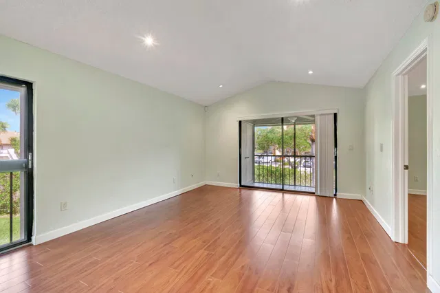  Unit 207 photo 6