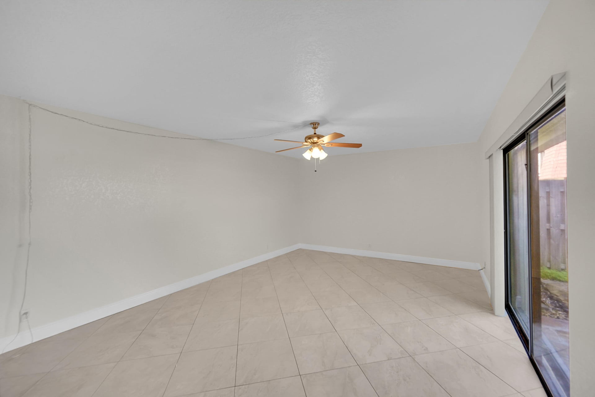  Residence photo 6