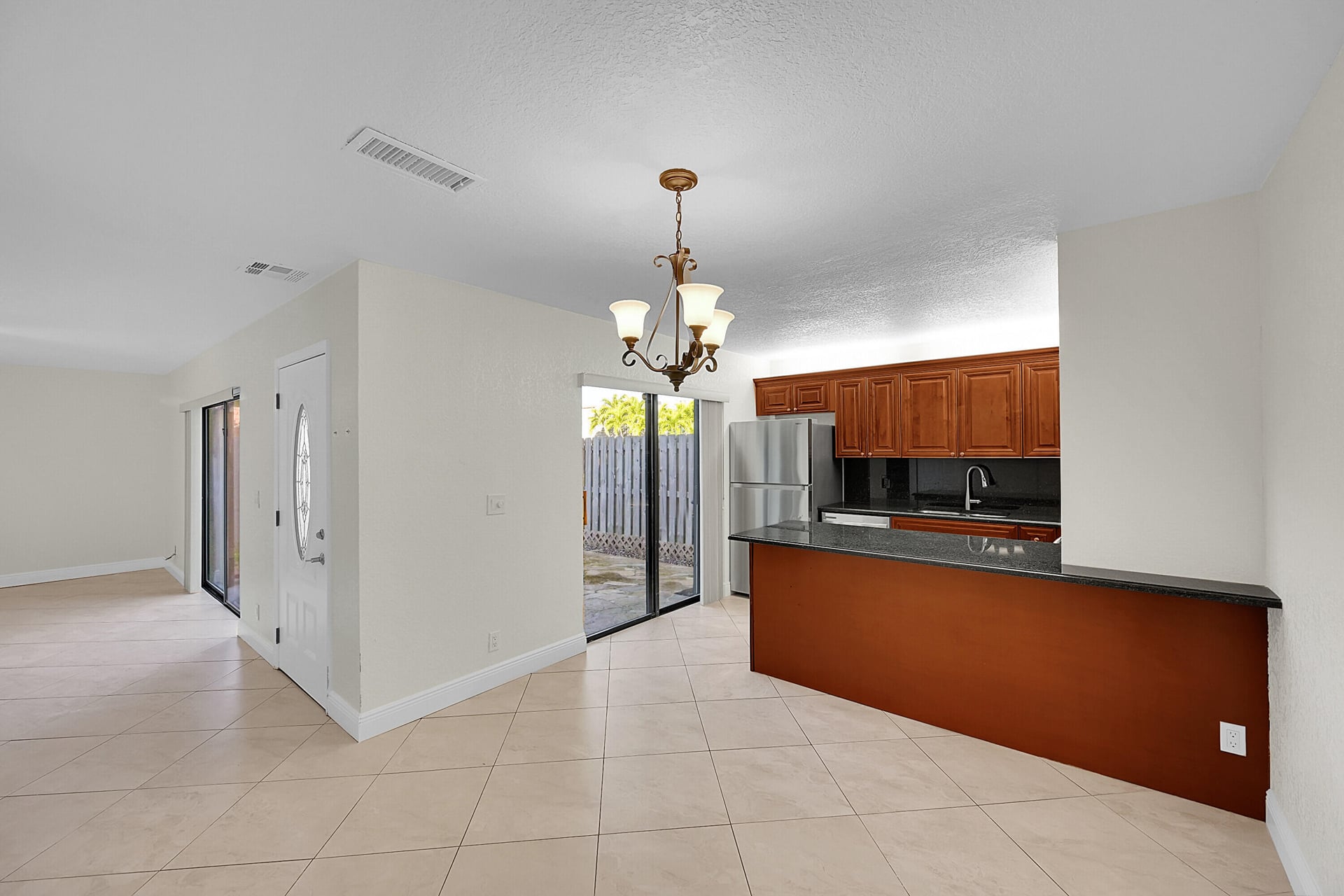  Residence photo 11
