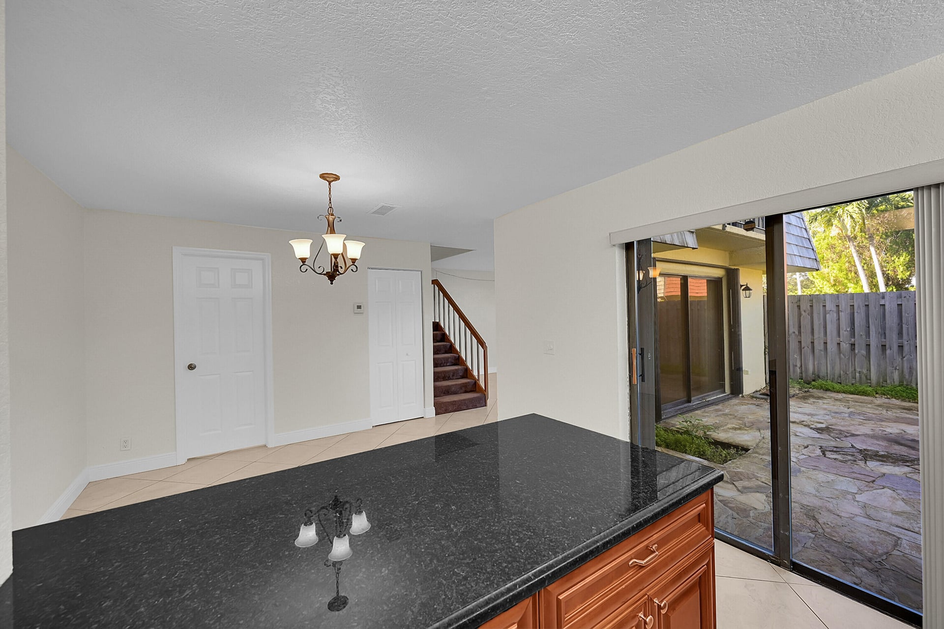 Residence photo 14