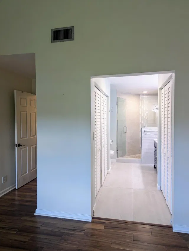 Unit 2f photo 20