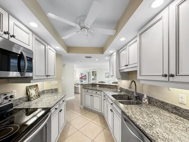 Tiara Singer Island Unit 4 F photo 8