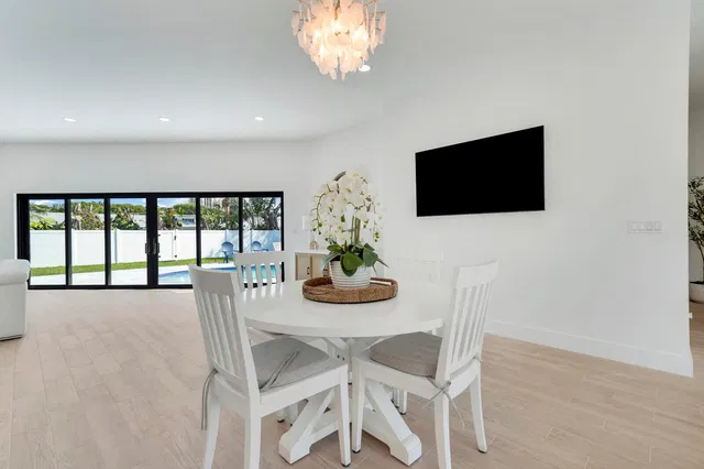 Singer Island Residence photo 8