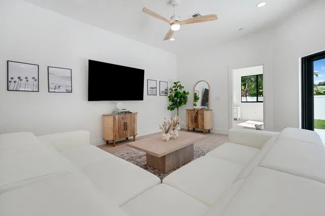 Singer Island Residence photo 21