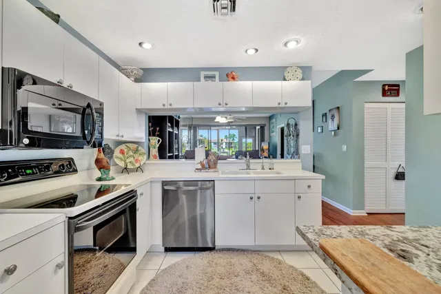 Rocky Point Unit 2 photo 8