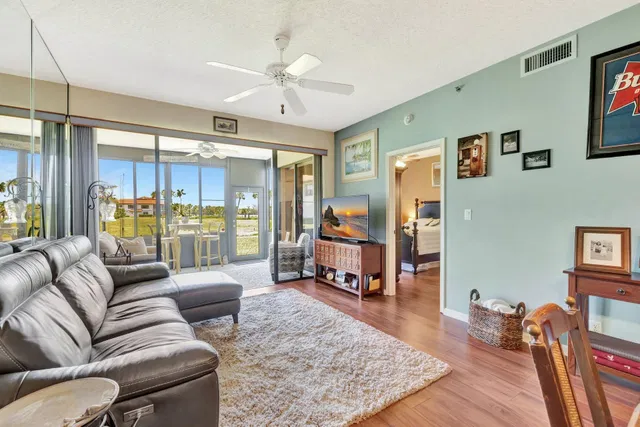 Rocky Point Unit 2 photo 10