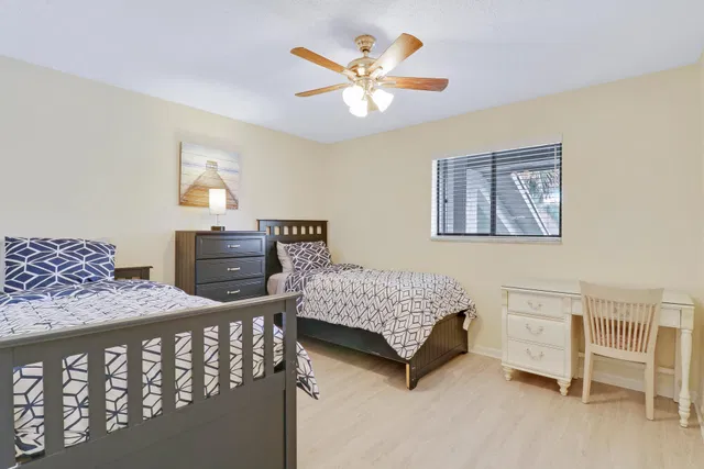 Unit 10-203 photo 22