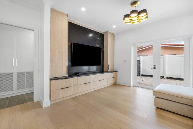 Residence photo 20