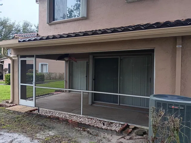 Unit 4983 photo 17