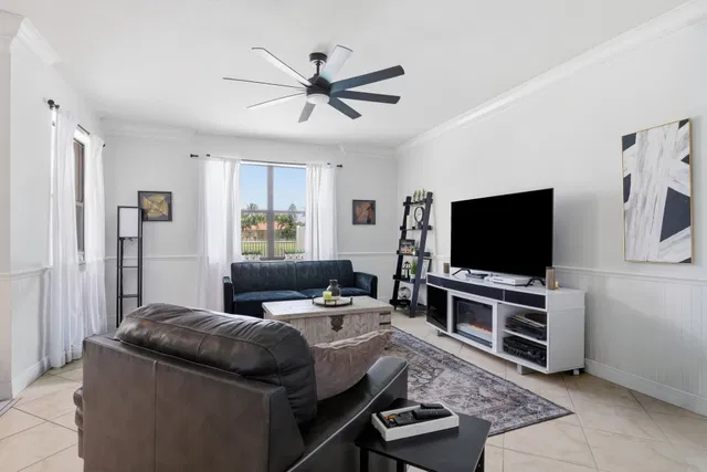  Residence photo 10