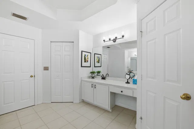  Residence photo 29