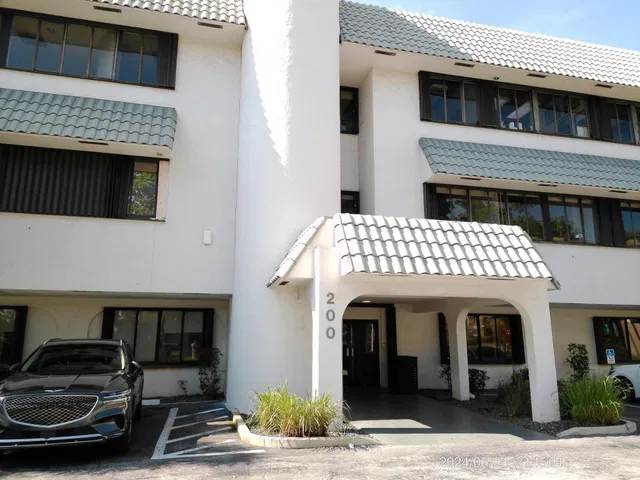 Residence photo 2
