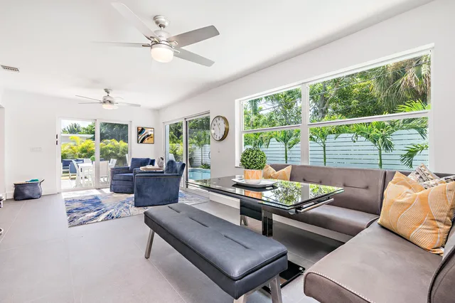 SoSo West Palm Beach Residence photo 8