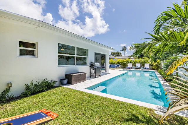 SoSo West Palm Beach Residence photo 37