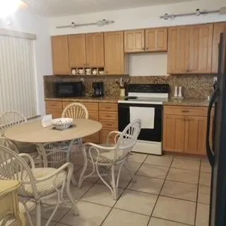 Unit 202 photo 3