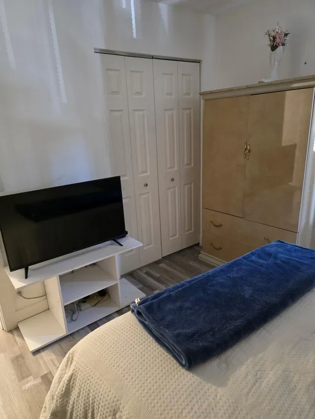 Unit 202 photo 22