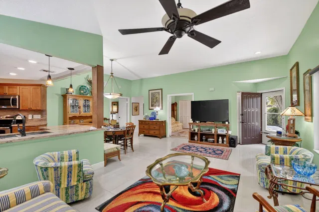 Residence photo 11
