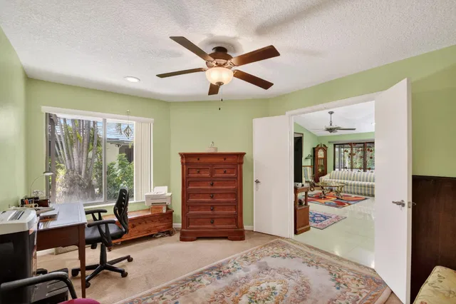 Residence photo 23