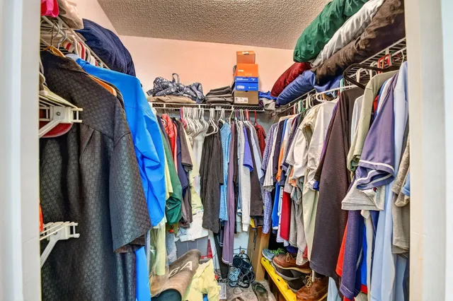 Residence photo 30