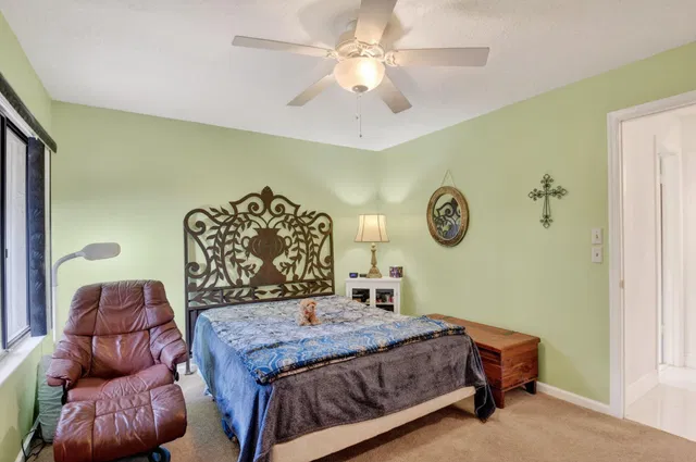 Residence photo 39