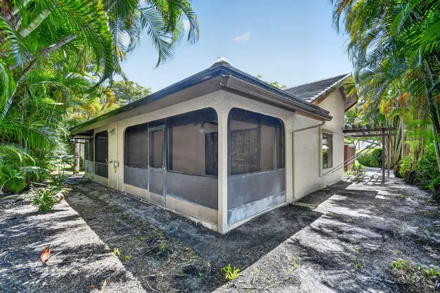 Residence photo 51