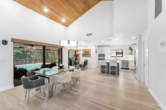 Residence photo 11