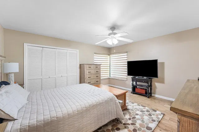Residence photo 30