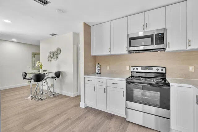 Residence photo 4