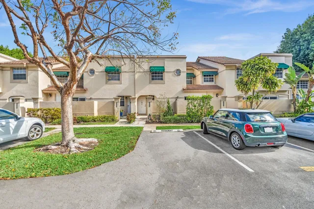 Residence photo 33