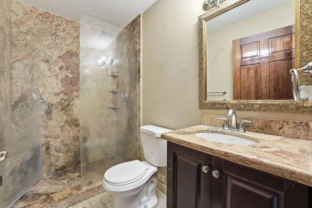 Residence photo 14