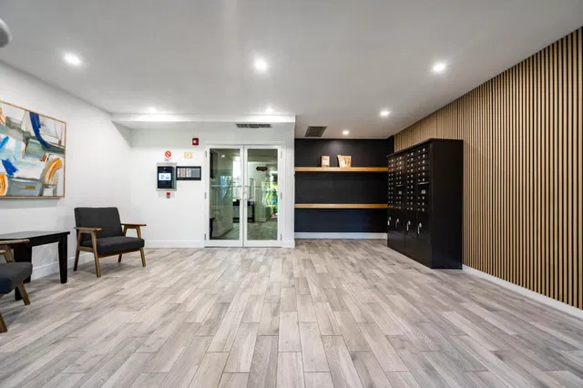 Unit 5260 photo 5