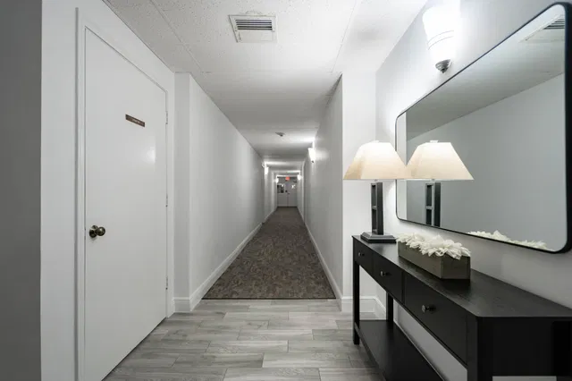 Unit 5260 photo 22